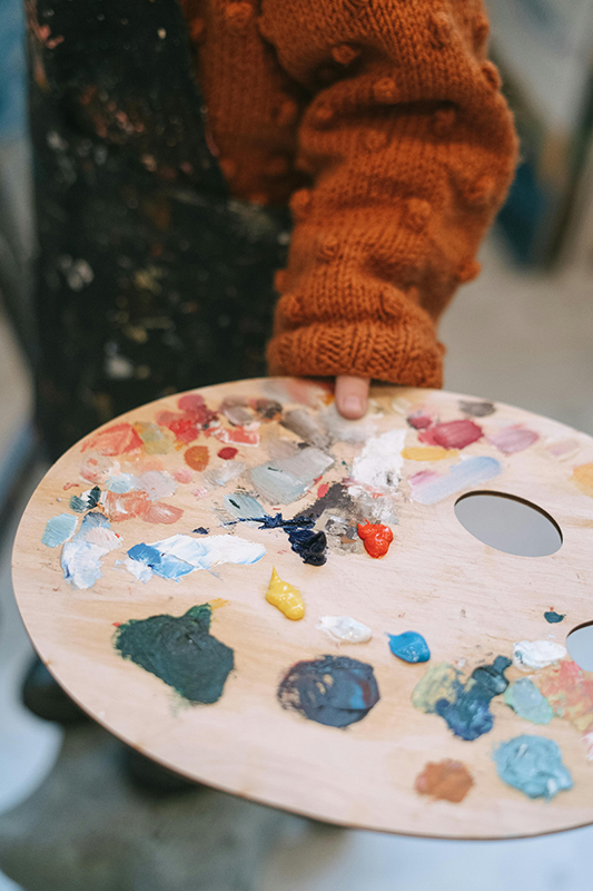 artist's paint tray